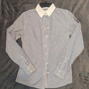 Banana Republic Women's Fitted Button-down, Size 2